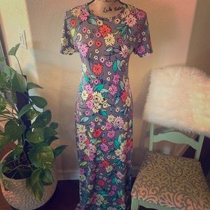 LulaRoe Maria slinky maxi dress in gorgeous floral